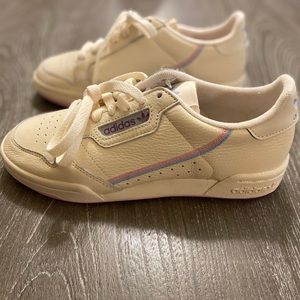NWT Adidas Continental 80